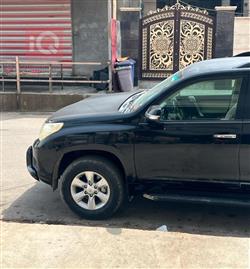 تۆیۆتا لاندكروزر پرادۆ